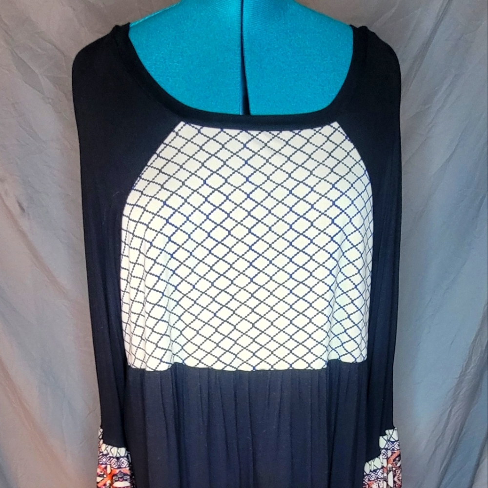 Women's Plus Size Emerald 2x Black Long Sleeve Shirt